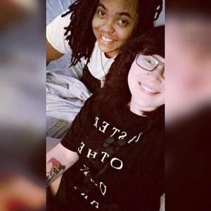 Meet your Posher, Betsy-jo